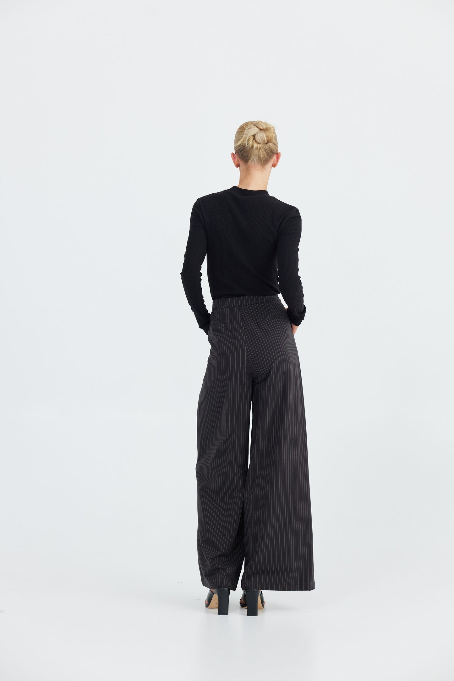 Daisy Says Evie Pants - Black Pinstripe
