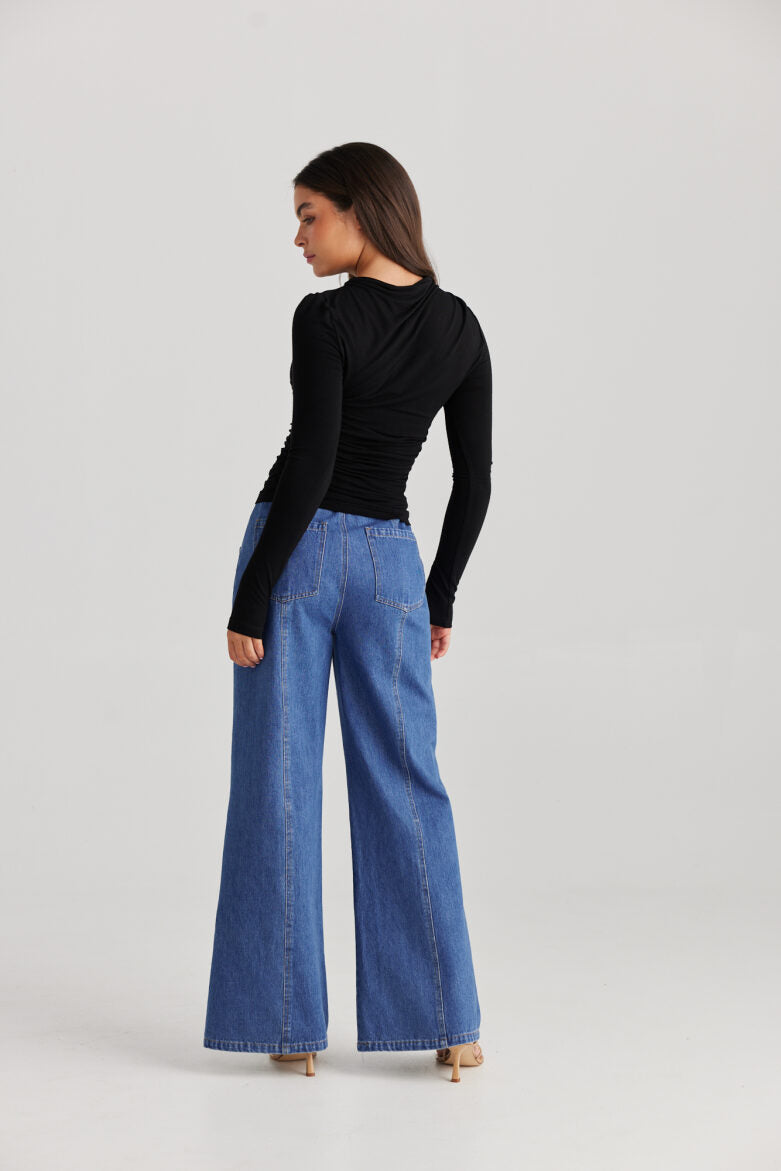 Daisy Says Slone Top - Black