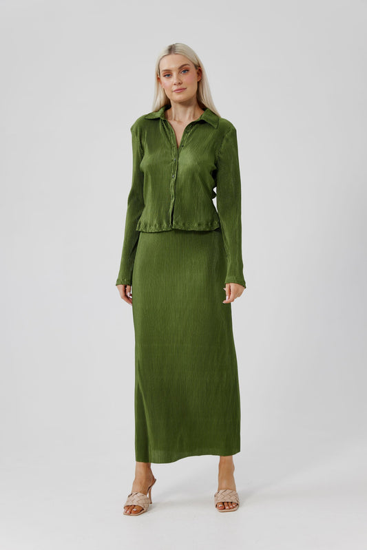 Daisy Says- Moss Crinkle Glow Up Shirt- Moss Green