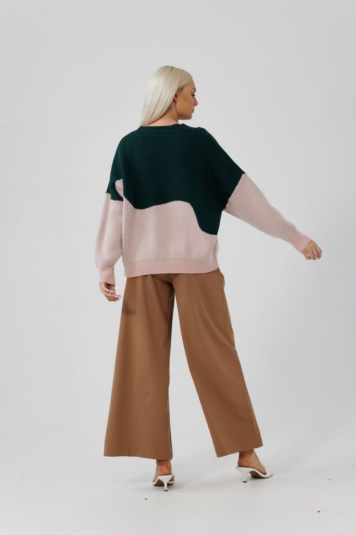 Daisy Says-Motivate Knit- Fairy Floss and Forest Green