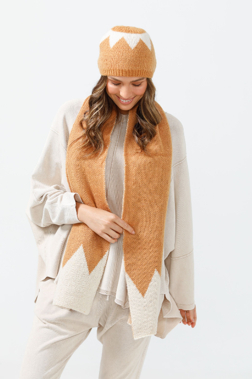 Daisy Says Pansy Beanie - Tan